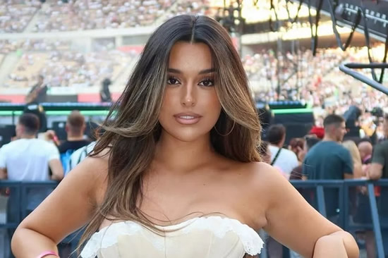 Ex-Premier League WAG dubbed 'hotter than the sun' steals the show at El Clasico